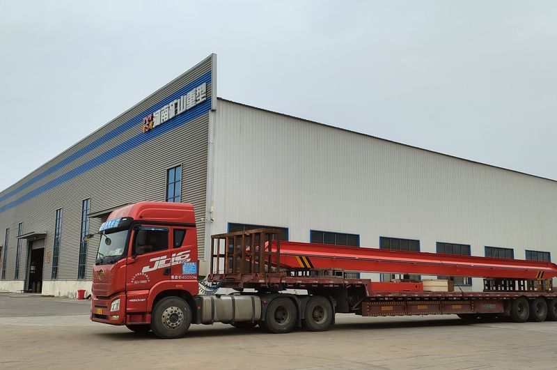 電動單梁起重機3臺 LD5t—16.8m LD3t—16.5m /2臺 制作完成，發往江西南昌交付客戶使用。