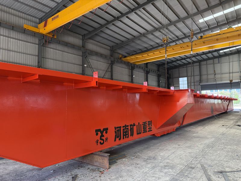 河北邯鄲某鋼鐵貿易商，2025年已在我公司采購四臺MG通用門式起重機，我公司根據客戶的實際使用工況，按需設計制作，滿足客戶的要求。